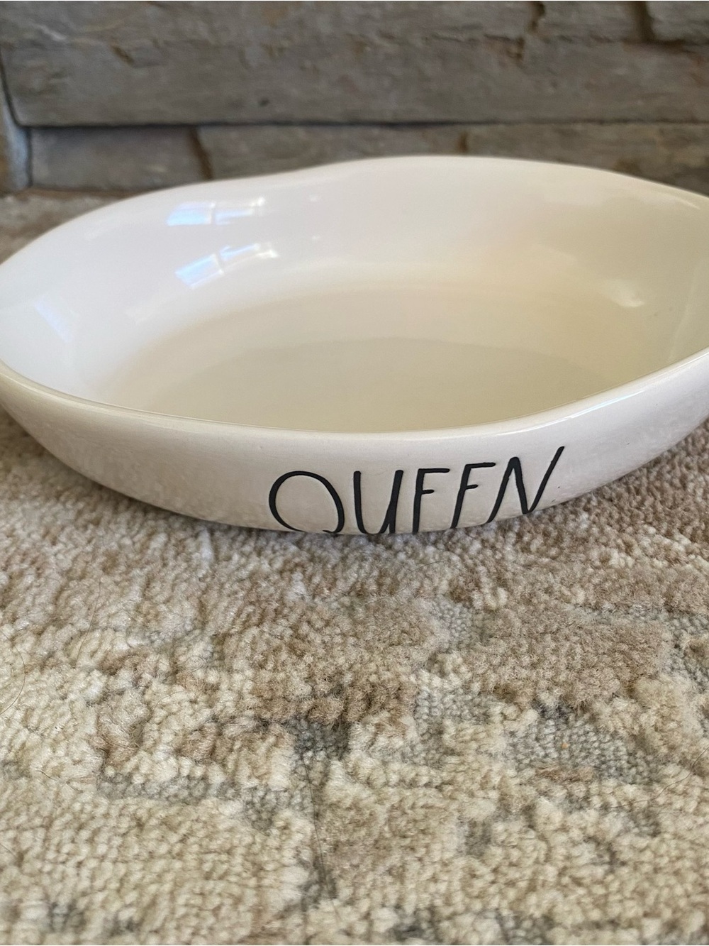 Rae Dunn "QUEEN" White Ceramic Soap Dish Jewelry Trinket Tray Bowl